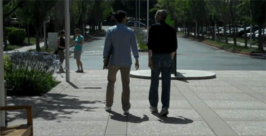 Steve-Jobs-caught-on-camera-walking-down-the-campus-sidewalk
